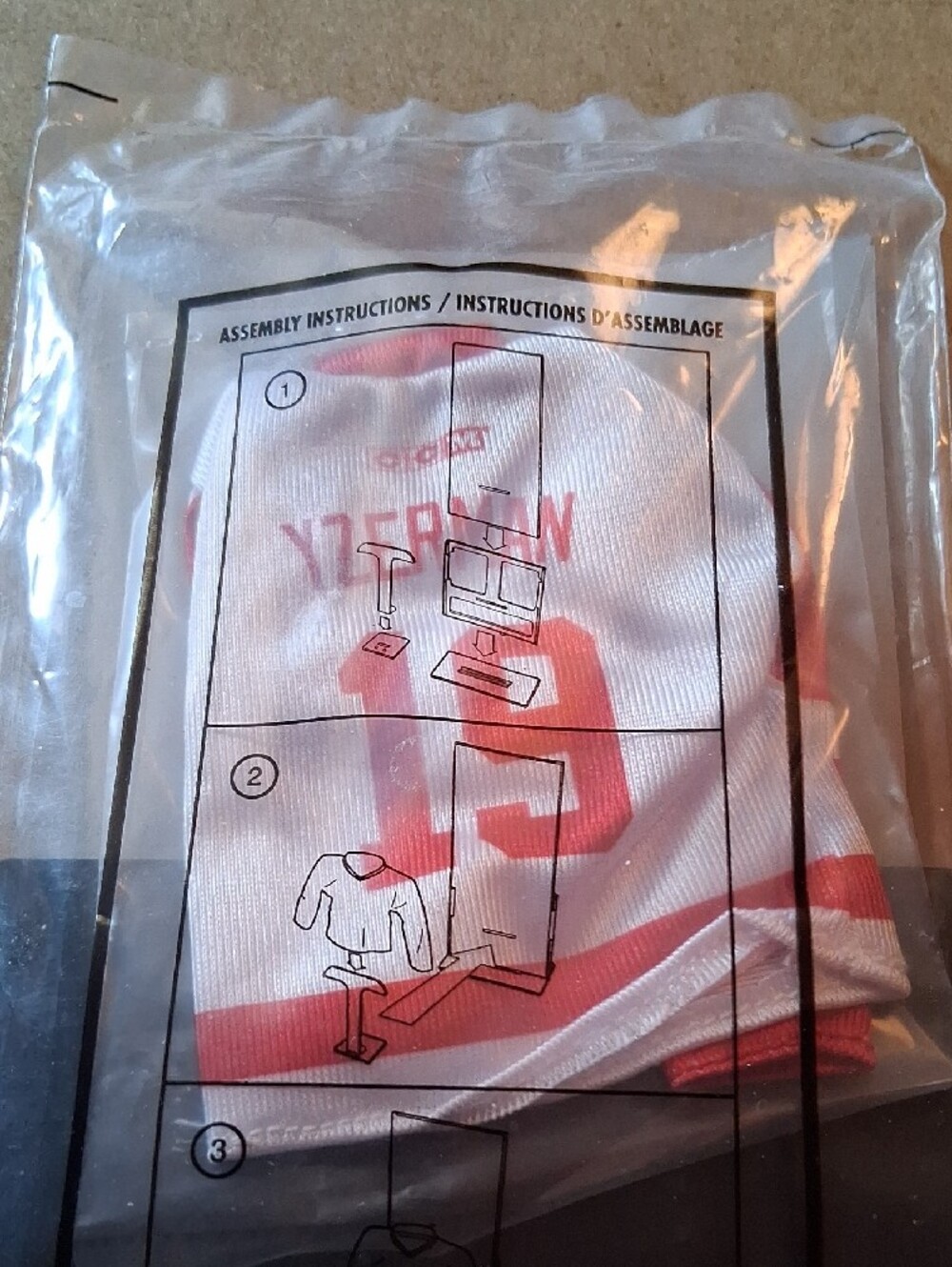 Yzerman McDonald's Red White Hockey Heroes Mini-Jersey Promo Pack